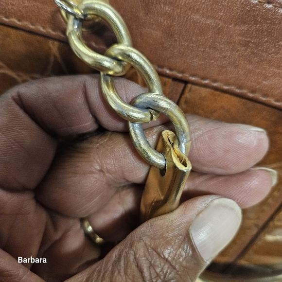 Vintage Rafy Embossed Handbag - Picture 5 of 16